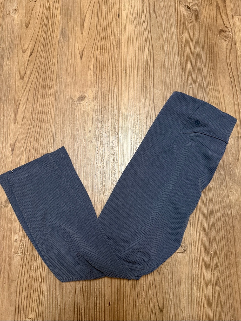 Lululemon softstreme capris
